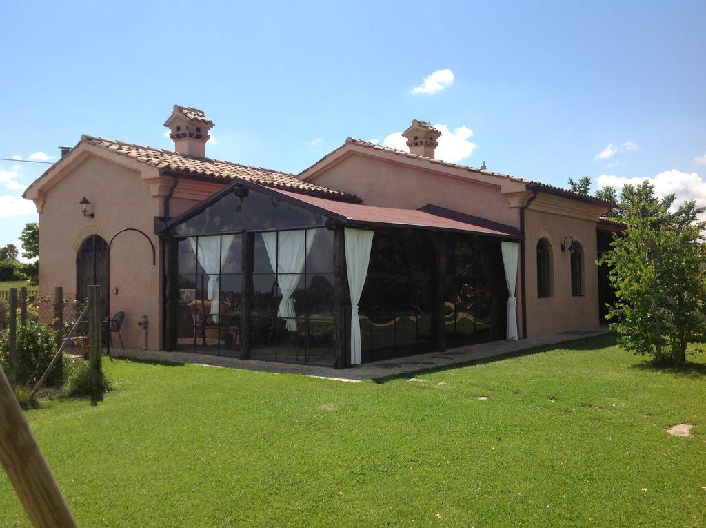 Vittoria Il Graditempo Country House Guest House Rosora Exterior photo